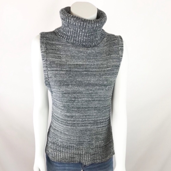 Banana Republic Sleeveless Turtleneck - Picture 4 of 5